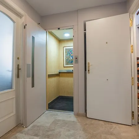 Penthouse With Sea Views Alamos Apartment